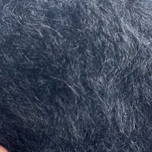 Black fuzzy hat - Picture 2 of 2